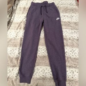 NWT Nike women’s sweatpants